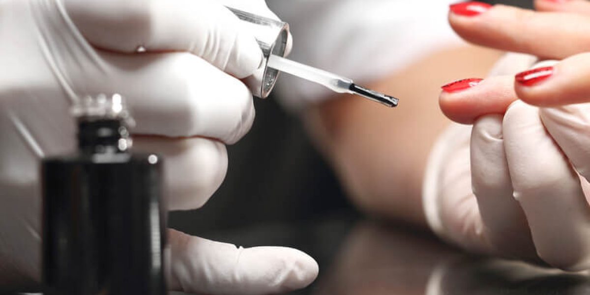 odpady medyczne przy manicure